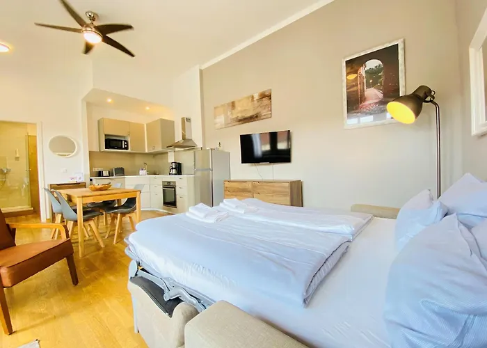 Amaroo - Apartments Potsdam “Brandenburger Tor”