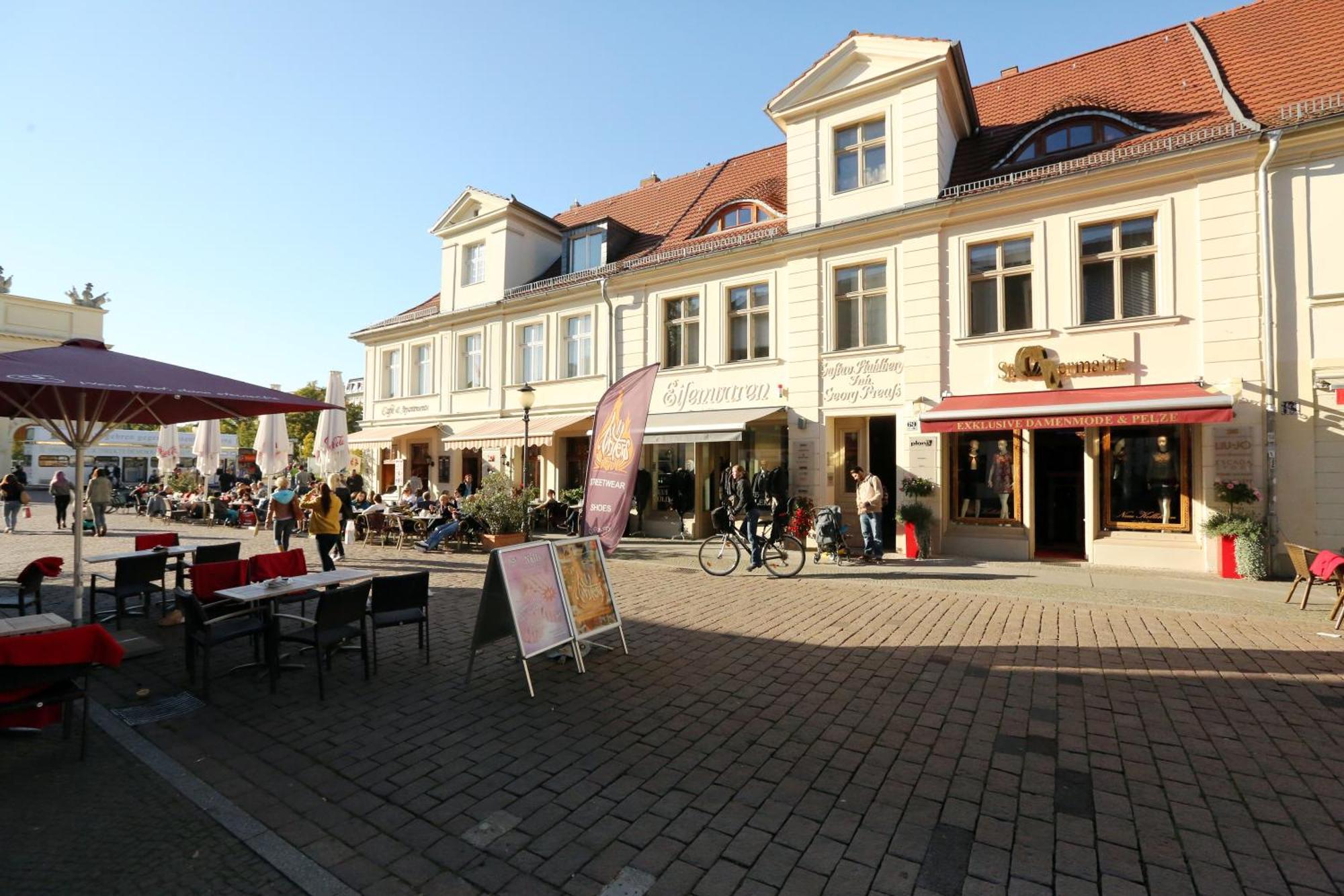 Amaroo - “brandenburger Tor” *